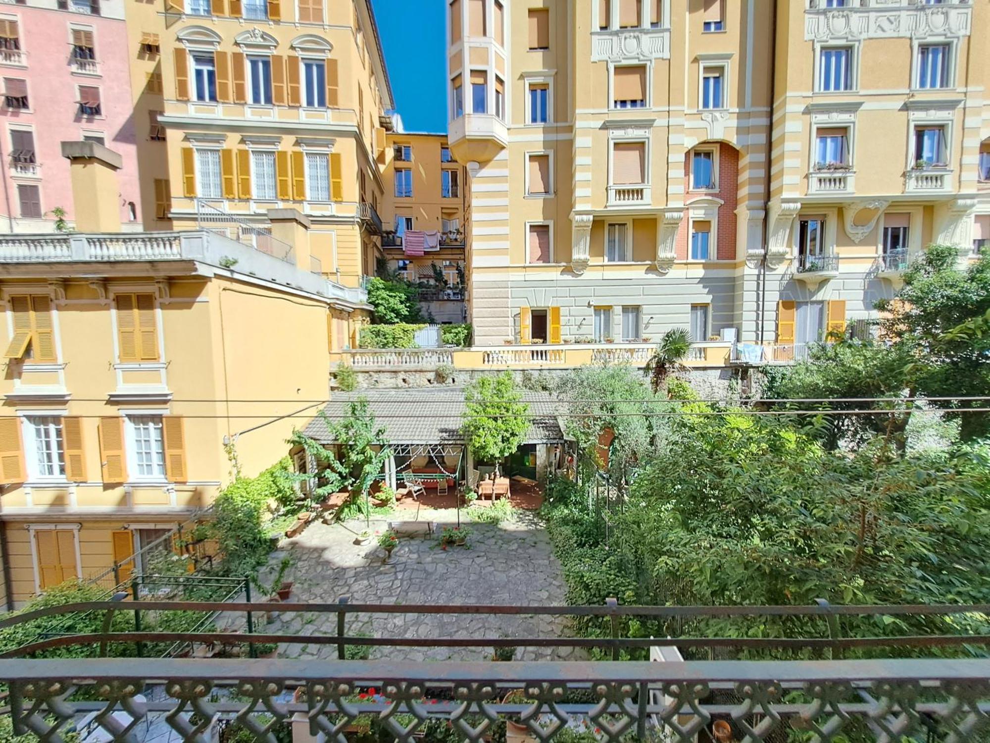 L'Alcova B&B, A Due Passi Dal Centro ジェノヴァ エクステリア 写真